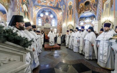 Благочинный сослужил епископу Сергиево-Посадскому Кириллу на Литургии в Мытищах