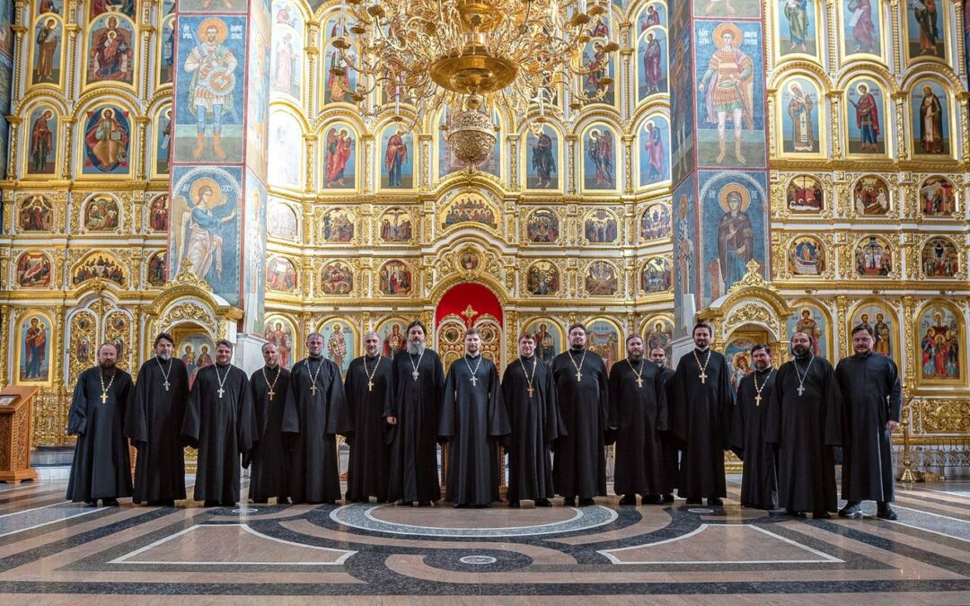 Священник из Пушкинского благочиния принял участие в епархиальном собрании по паломничеству